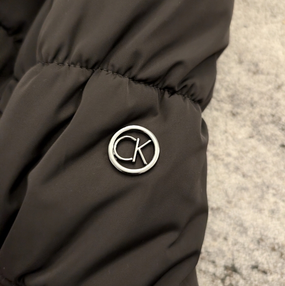 Calvin Klein down filled winter jacket - Picture 8 of 10